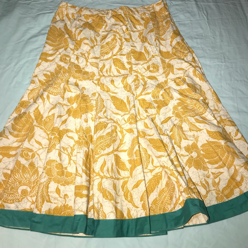 Old Navy skirt size 4